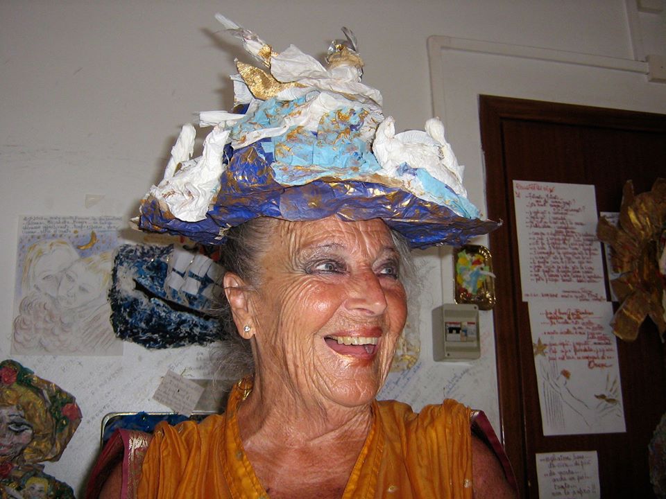 annamaria tosini con cappello